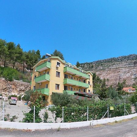 Hotel Bolonja Shëngjin Екстериор снимка