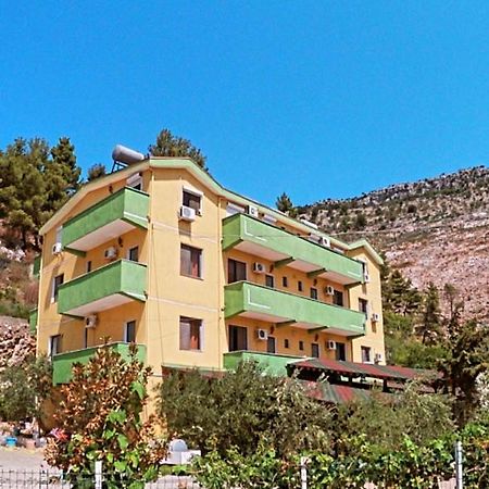 Hotel Bolonja Shëngjin Екстериор снимка